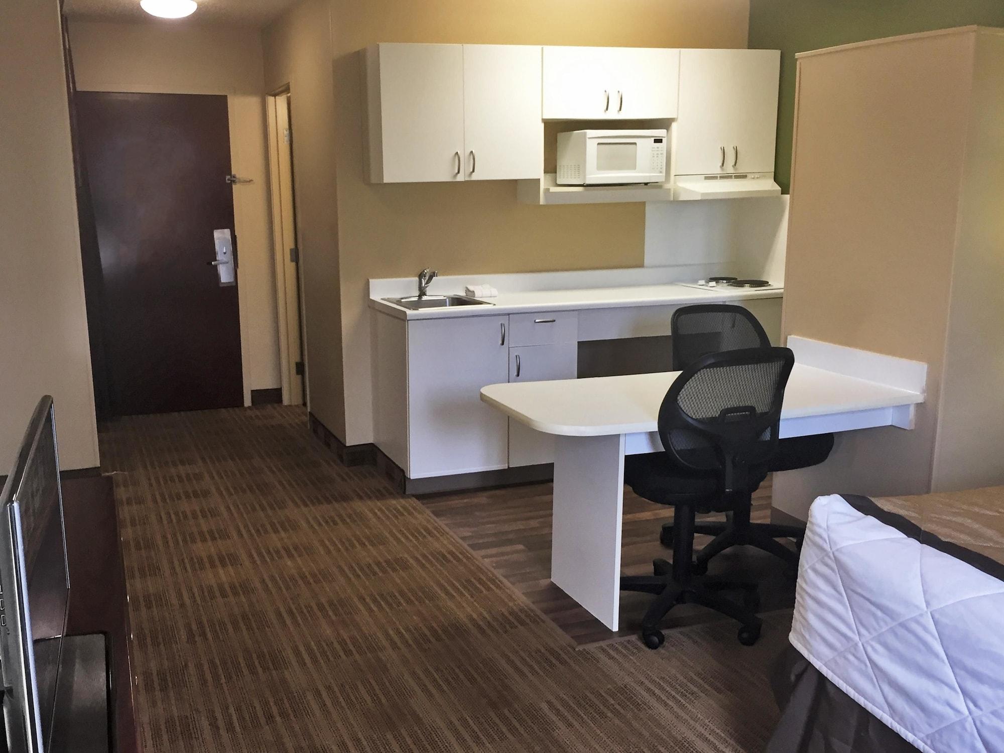 Extended Stay America Select Suites - Chicago - Naperville - West Экстерьер фото