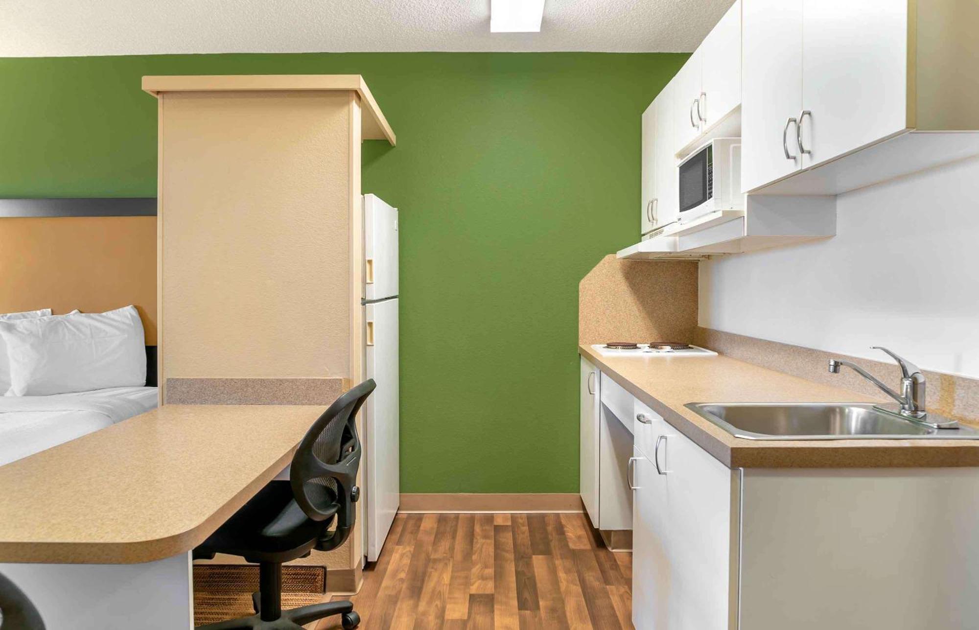 Extended Stay America Select Suites - Chicago - Naperville - West Экстерьер фото