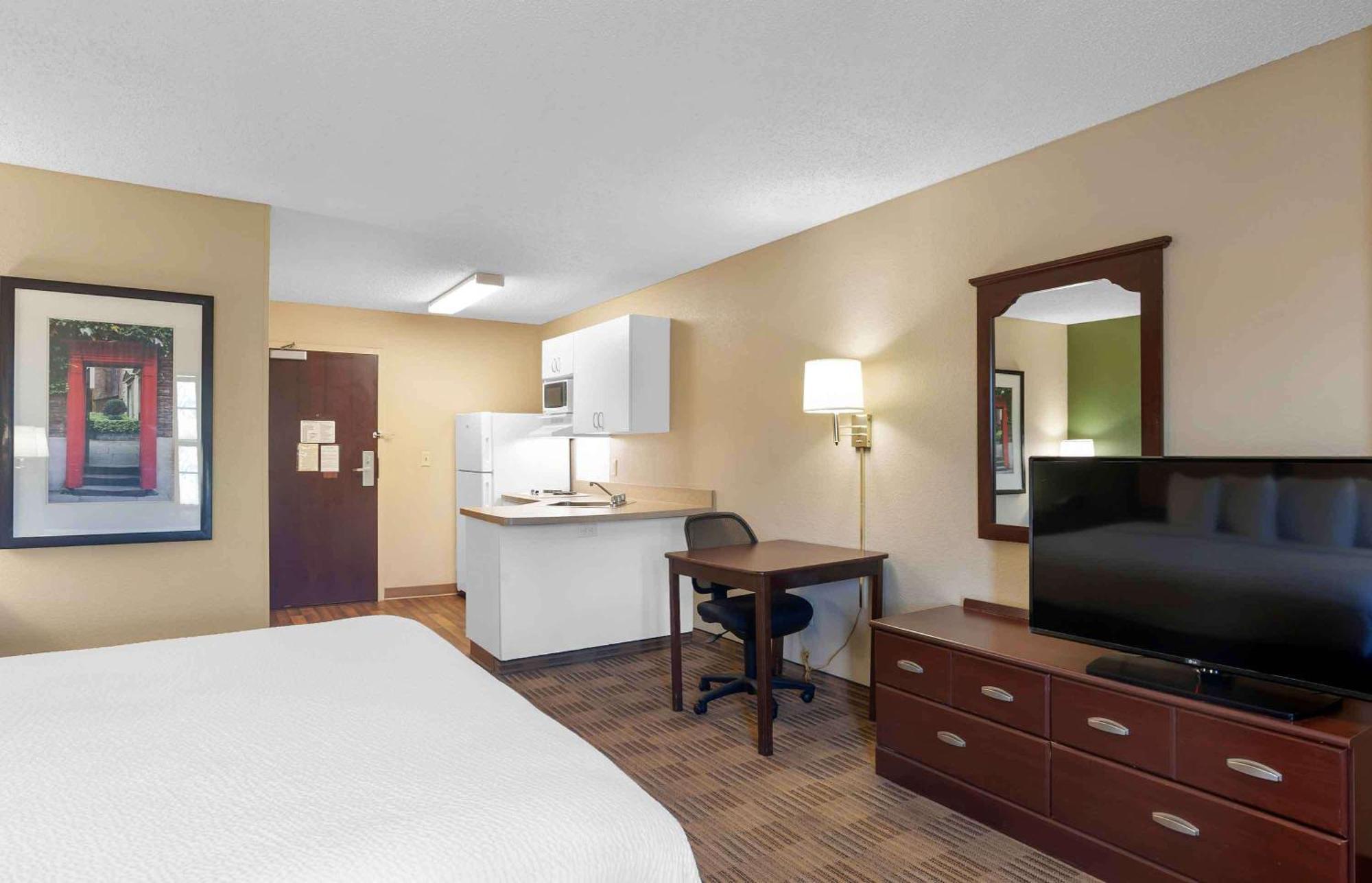 Extended Stay America Select Suites - Chicago - Naperville - West Экстерьер фото