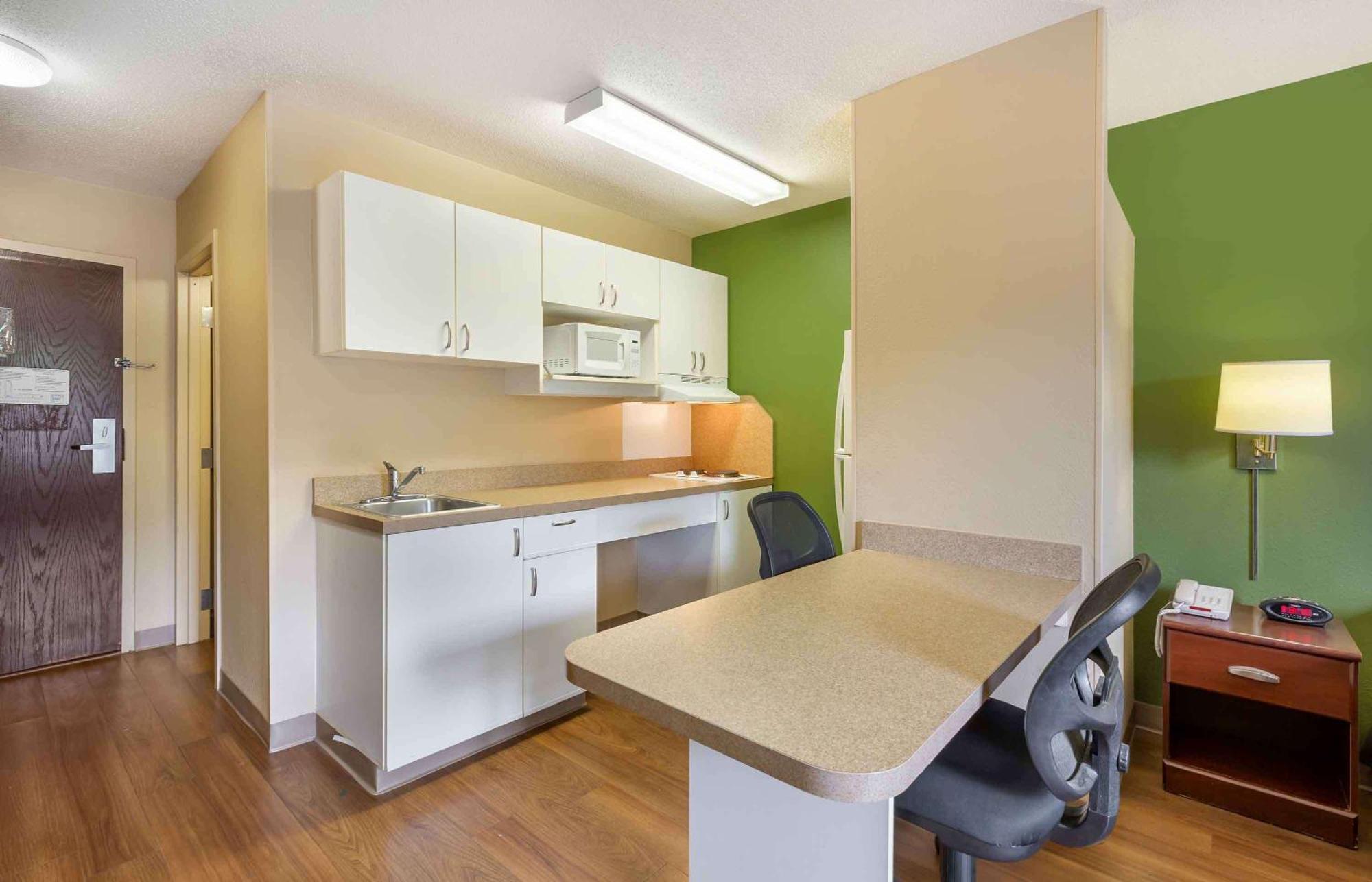 Extended Stay America Select Suites - Chicago - Naperville - West Экстерьер фото