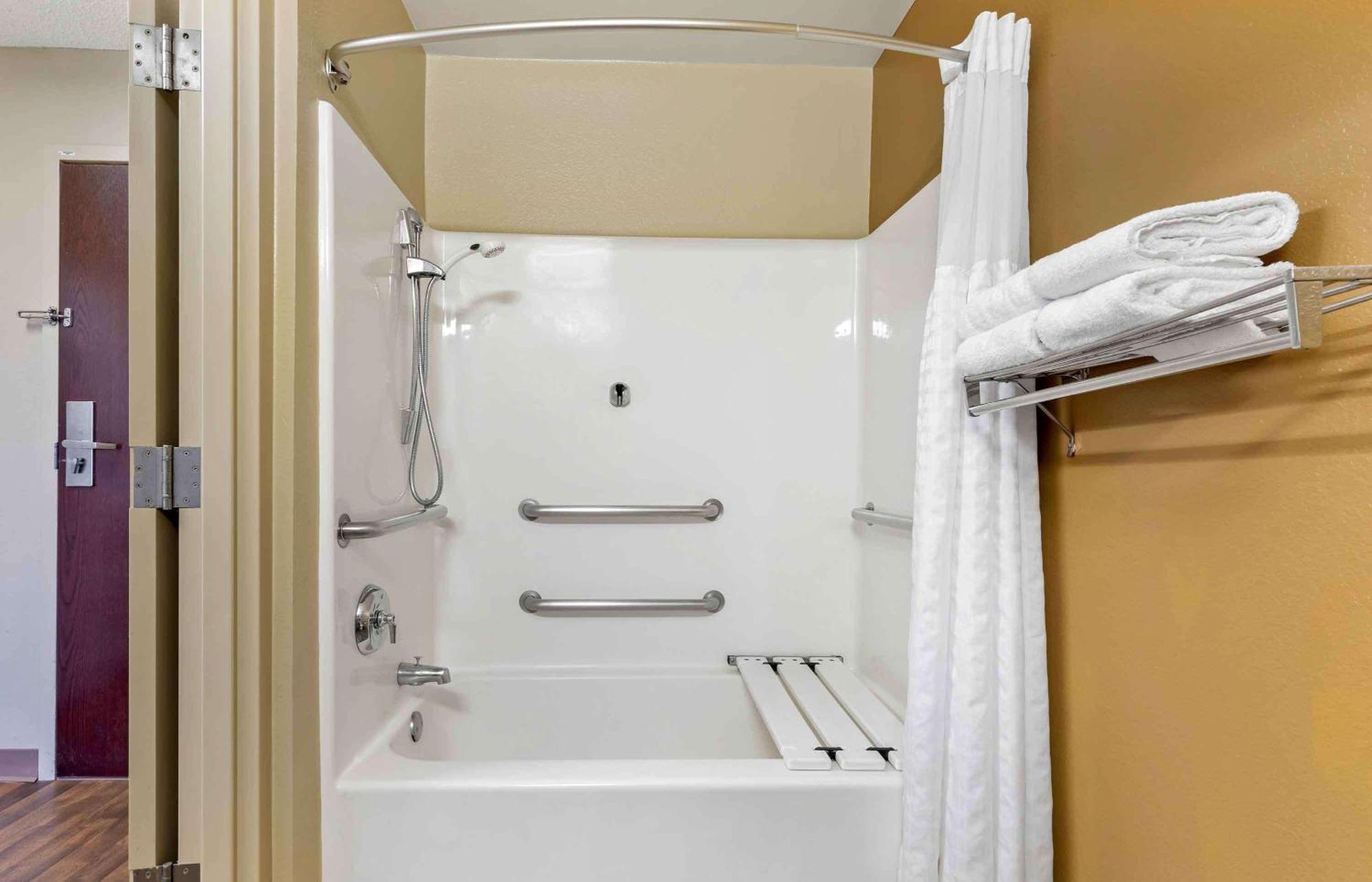 Extended Stay America Select Suites - Chicago - Naperville - West Экстерьер фото