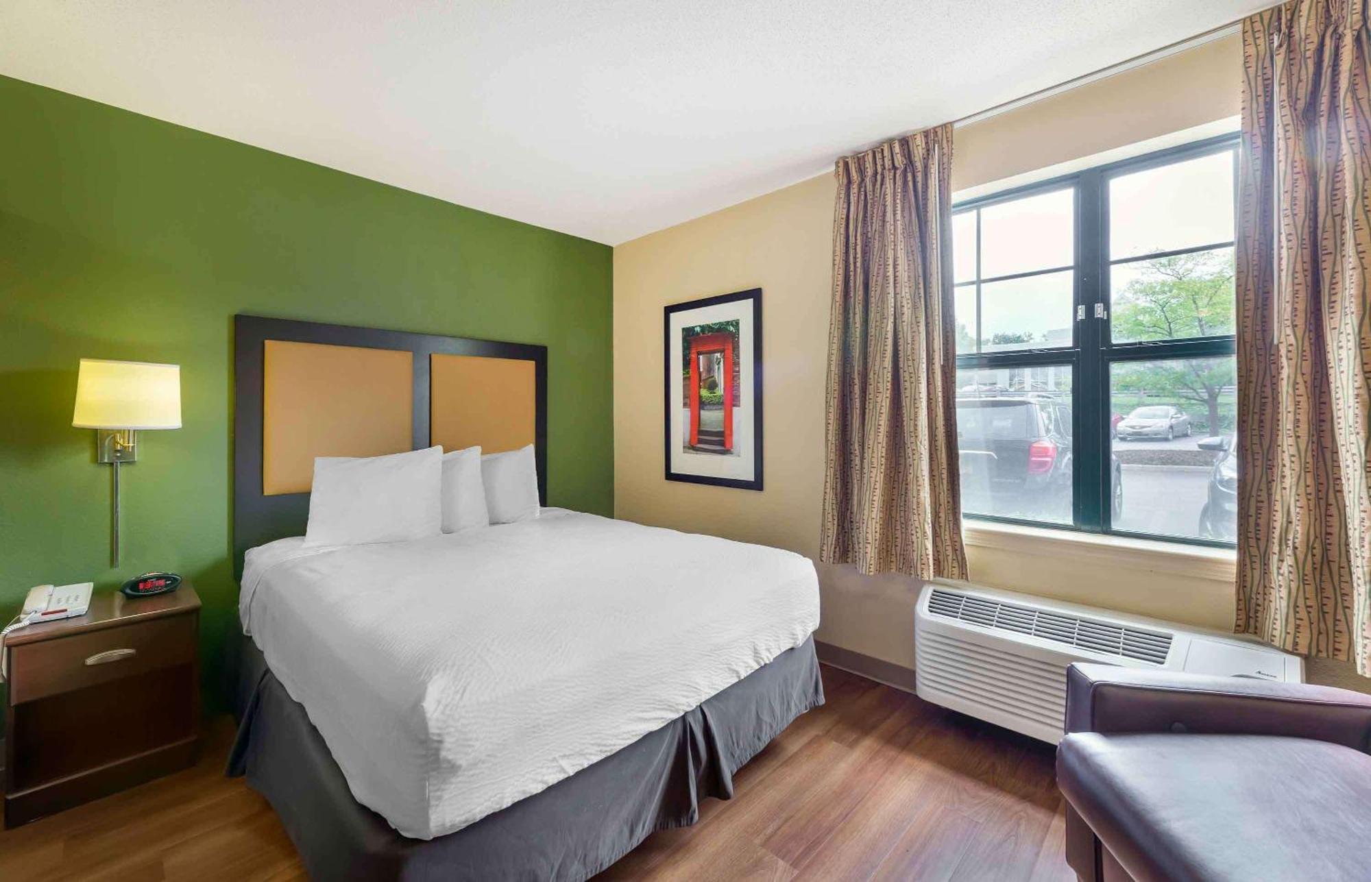 Extended Stay America Select Suites - Chicago - Naperville - West Экстерьер фото